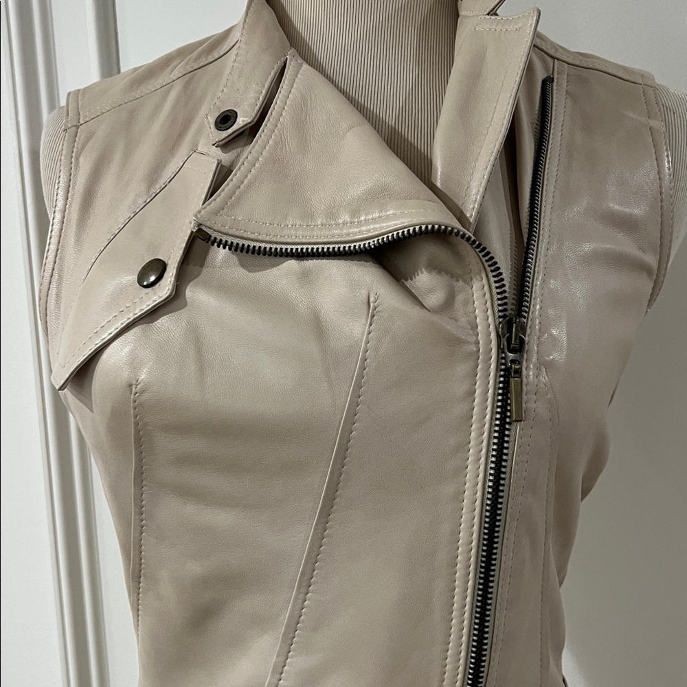 Plein Sud Creamy Leather Zippered Sleeveless Top 36/4 - Picture 2 of 8